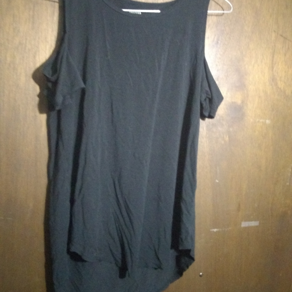 Hollister cold shoulder